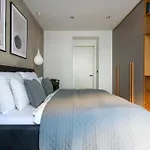 Daire Stylish In Prague's Historic Centre