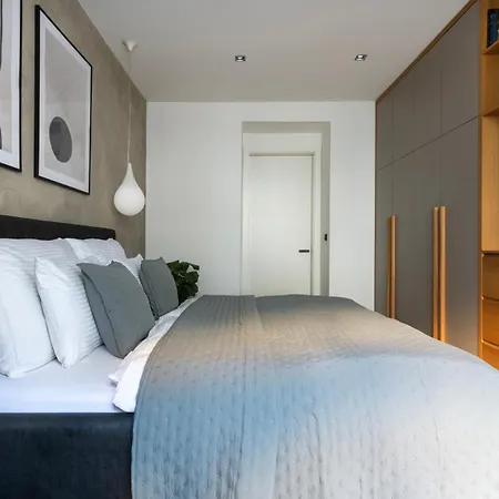Apartment Stylish In Prague's Historic Centre